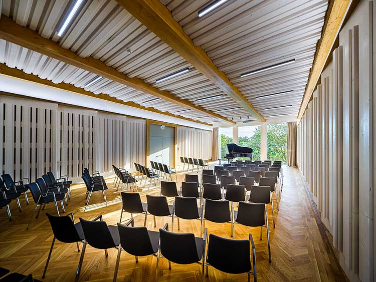 Abbildung zum Fachartikel »Musiksaal mit Resonanz eines Instruments«