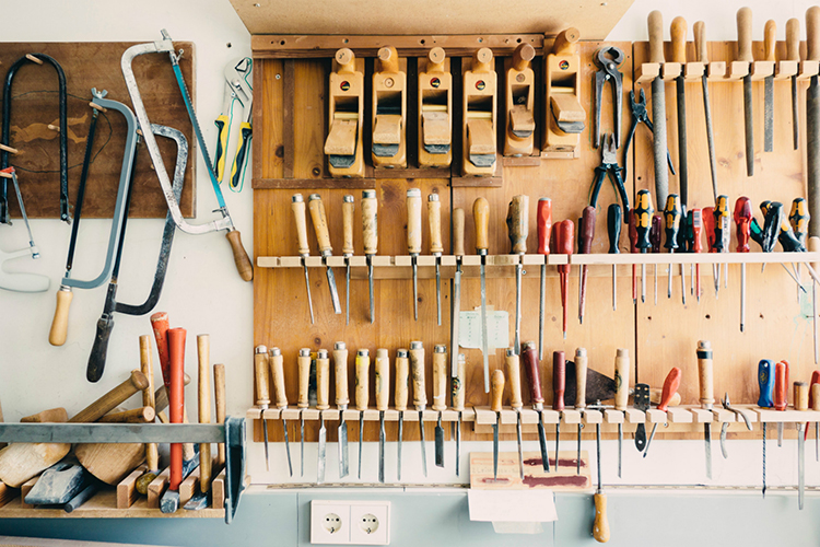 Werkzeugregal &copy unsplash 