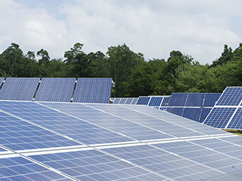 Die besten Eigenschaften bündeln: neues Materialkonzept für Solarzellen