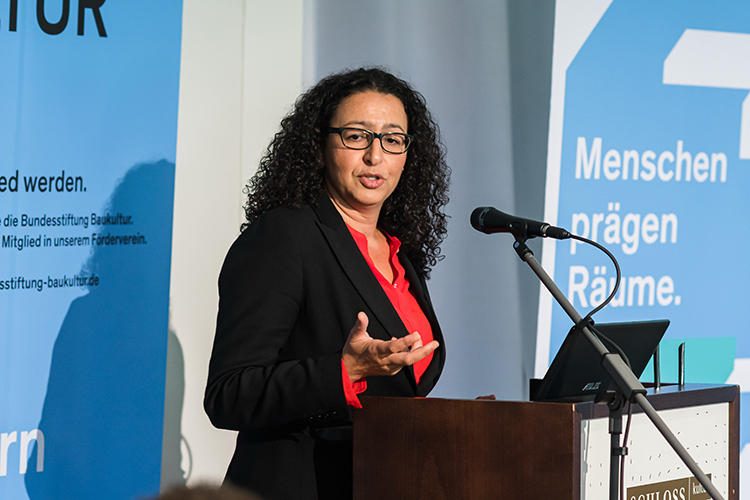 Prof. Dr. Lamia Messari-Becker (Foto: Axel Clemens) 