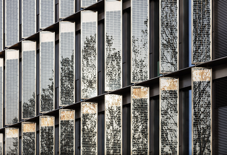 Fassade Rathaus im Stühlinger, Freiburg (&copy; ingenhoven architects H.&nbsp;G. Esch) 