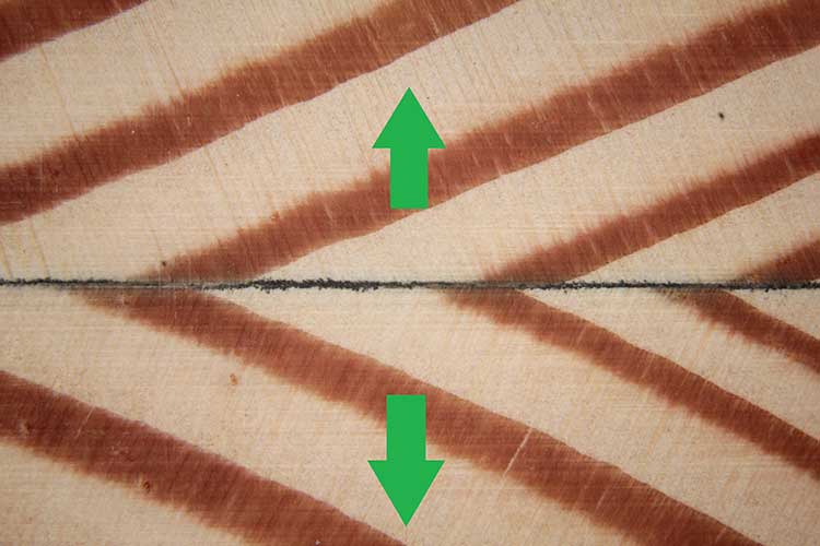 Bauen mit smarten Klebstoffen: Klebefuge in einem Holzteil 