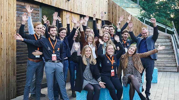 Erstes Haus des Solar Decathlon steht
