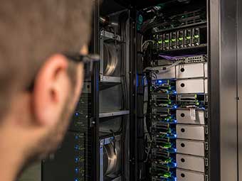 Integration von Rechenzentren in Gebäudesysteme