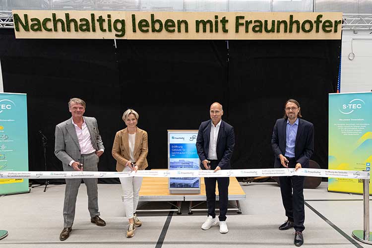 Forschungsneubau für Leichtbautechnologien eröffnet 