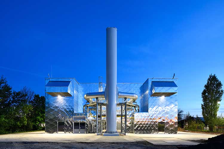 Fassade als Kunstwerk: Blockheizkraftwerk gewinnt Deutschen Fassadenpreis 2022 für Vorgehängte Hinterlüftete Fassaden (VHF) 