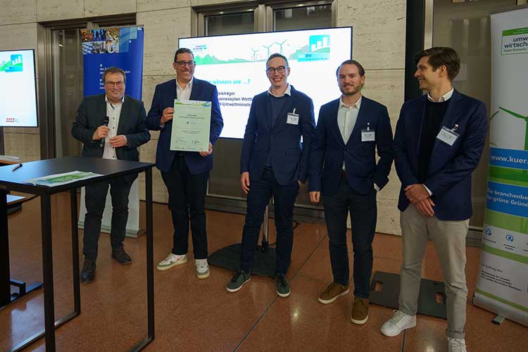Biobasierte Aerogelfasern ersetzen synthetische Dämmstoffe 