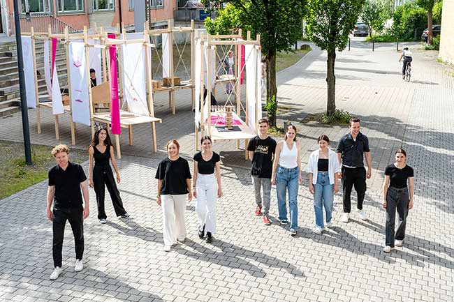 Gruppenbild: Prof. Benedikt Bosch und seine Studierenden