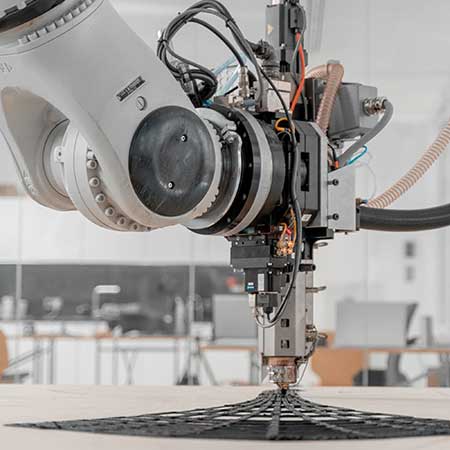 Large-Scale additive Fertigungsplattform zur robotergestützten Materialprogrammierung