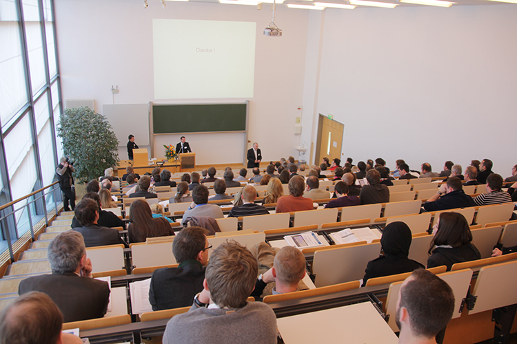 Bau- und Umweltsymposium an der THD – Technische Hochschule Deggendorf im großen Hörsaal Pressestelle HD – Technische Hochschule Deggendorf