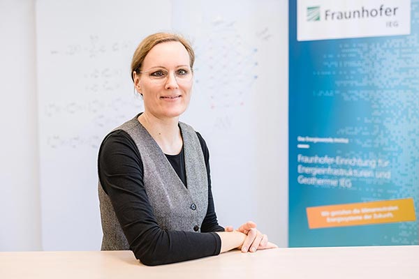 Porträt von Tanja Kneiske, Scientific Manager Integrierte Energieinfrastrukturen beim Fraunhofer IEG 